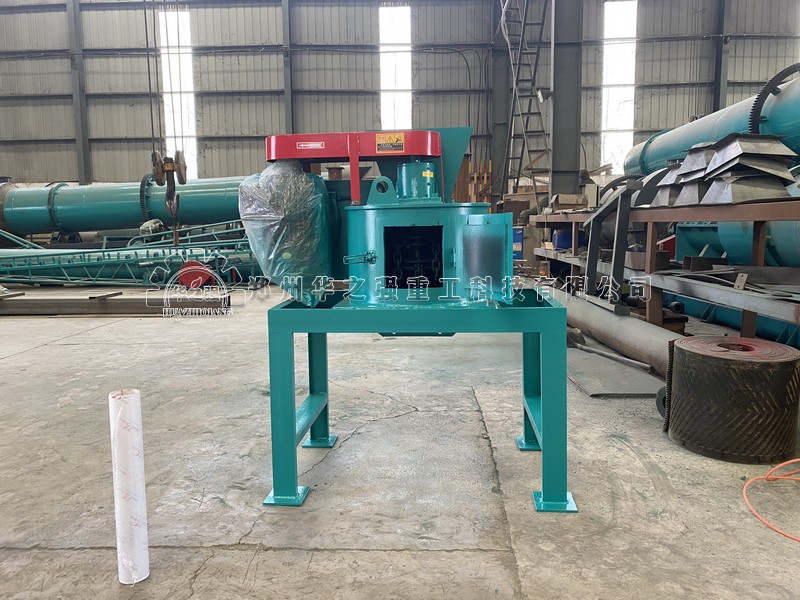 立式粉碎機(jī).jpg